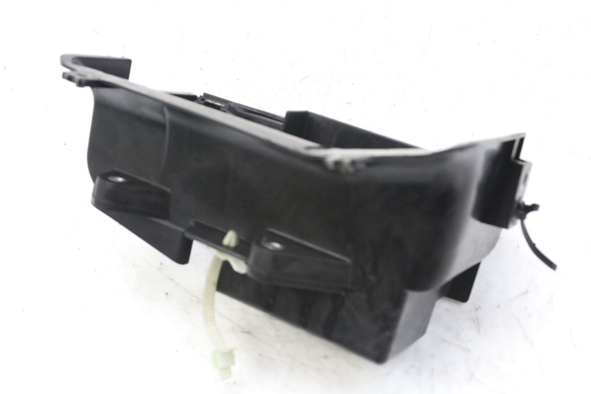 photo de BATTERIEFACH HONDA FES S-WING SWING ABS 125 (2007 - 2015)