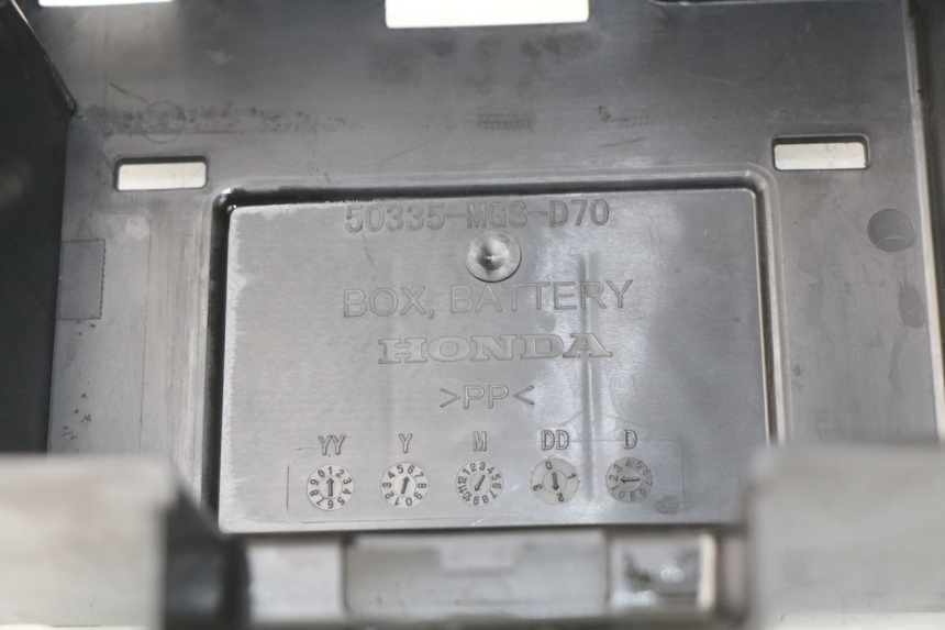 photo de BATTERIEFACH HONDA INTEGRA NC D 750 (2016 - 2018)