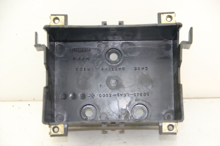 photo de BATTERIEFACH KYMCO DOWNTOWN ABS 125 (2015 - 2017)
