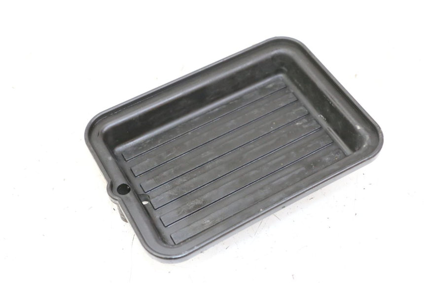 photo de BATTERIEKASTEN PIAGGIO VESPA GRANTURISMO 200 (2004 - 2005)