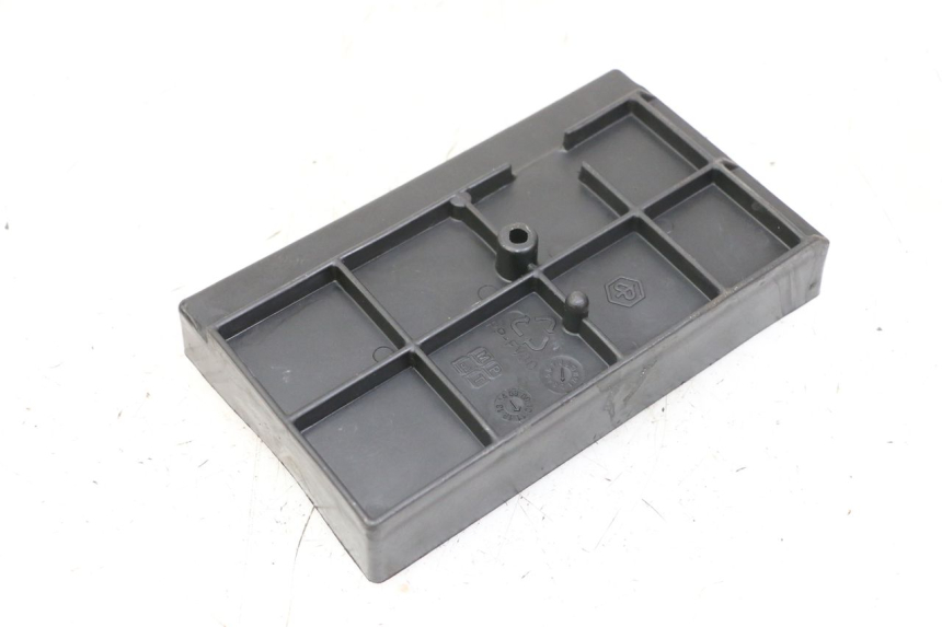 photo de BATTERIEKASTEN PIAGGIO VESPA LX IE 125 (2010 - 2012)