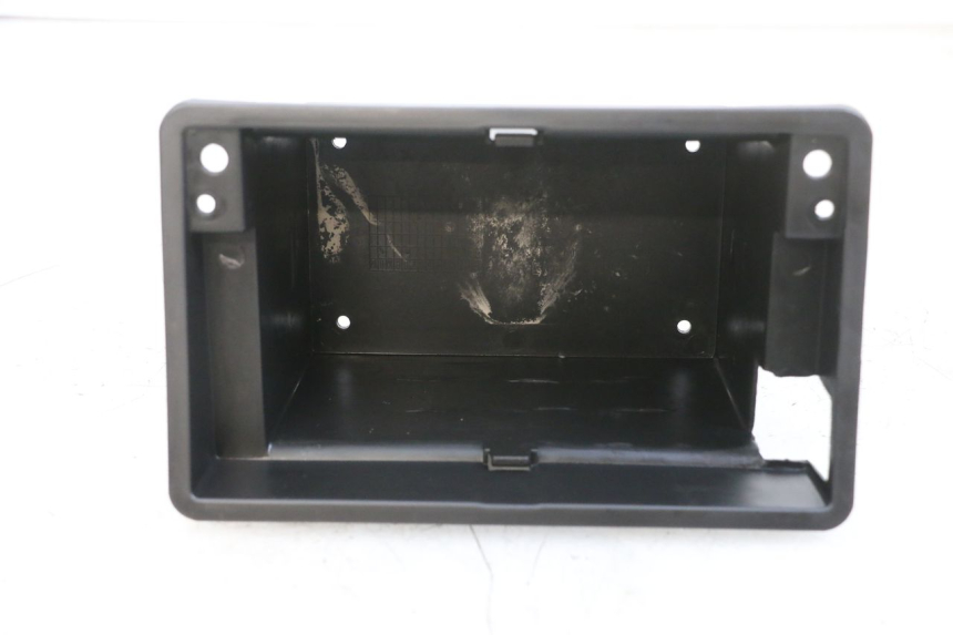 photo de BATTERIEKASTEN JM MOTORS SANTANA EVO 50 (2024 - 2026) - Alternative Perspektive