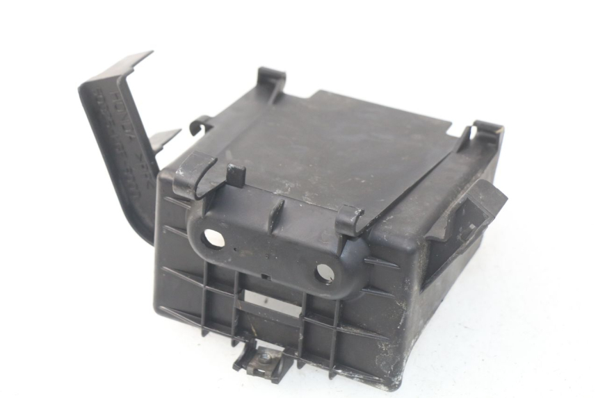 photo de BATTERIEKASTEN HONDA SES DYLAN 125 (2002 - 2006)