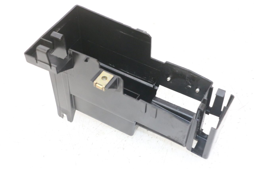 photo de BATTERIEKASTEN PEUGEOT SPEEDFIGHT 2 LC 50 (2000 - 2009)
