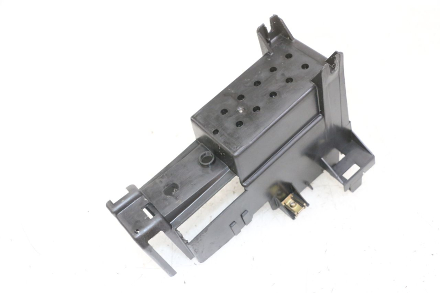 photo de BATTERIEKASTEN PEUGEOT SPEEDFIGHT 2 LC 50 (2000 - 2009)