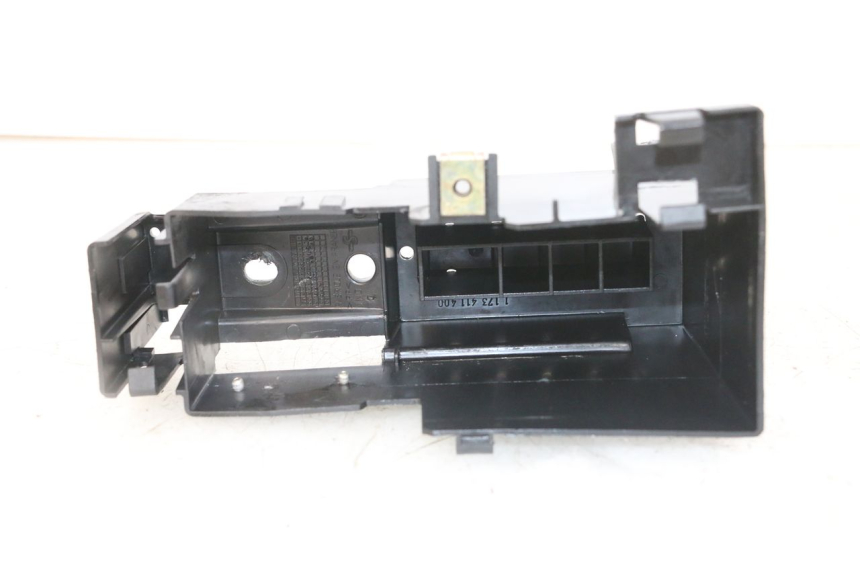 photo de BATTERIEKASTEN PEUGEOT SPEEDFIGHT 2 LC 50 (2000 - 2009)