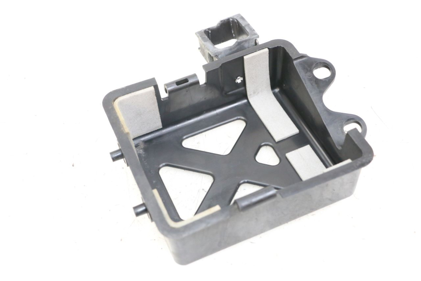 photo de BATTERIEKASTEN SUZUKI VL INTRUDER 125 (2004 - 2007)