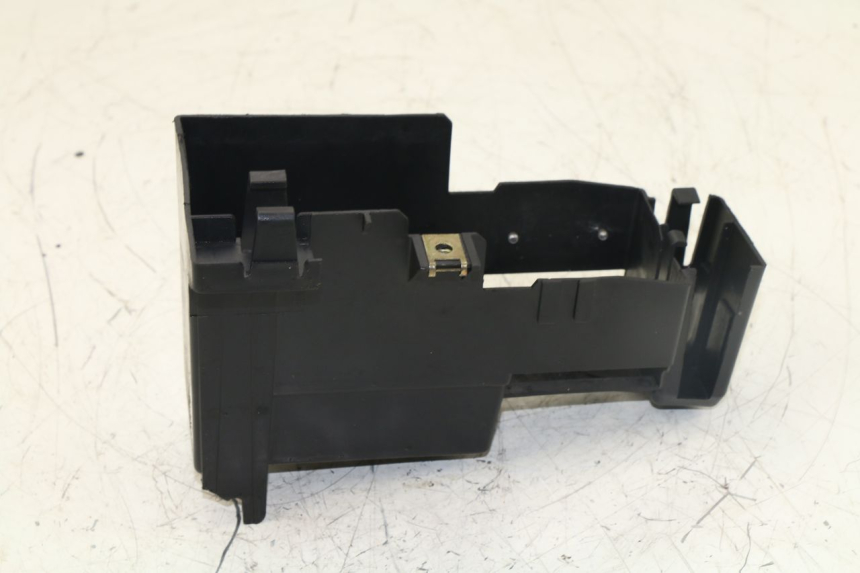 photo de BATTERIEKASTEN PEUGEOT TREKKER 50 (1998 - 2004)