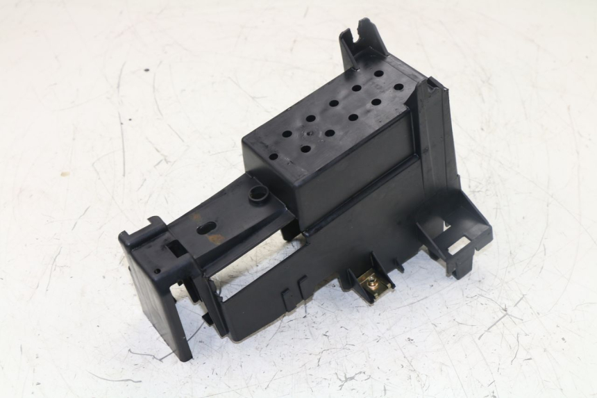 photo de BATTERIEKASTEN PEUGEOT TREKKER 50 (1998 - 2004)