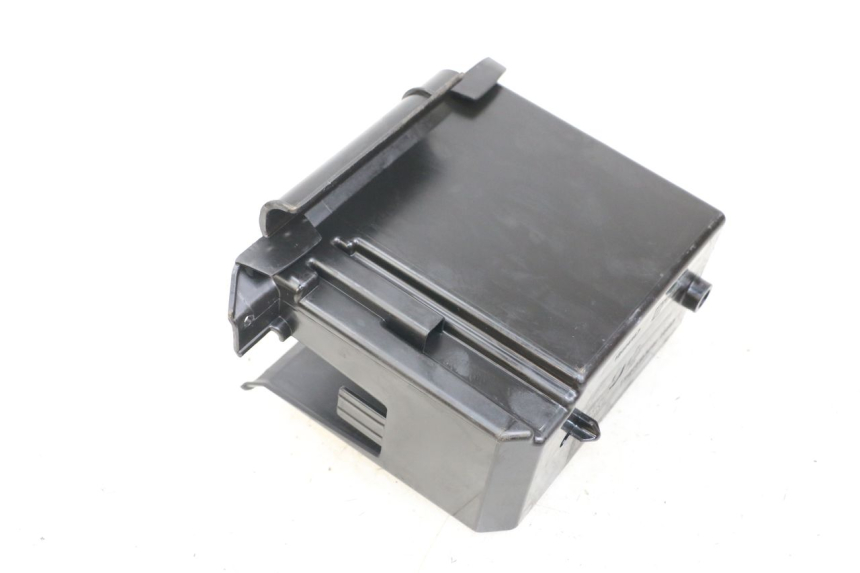photo de BATTERIEKASTEN PIAGGIO VESPA PRIMAVERA 4T 50 (2021 - 2024)