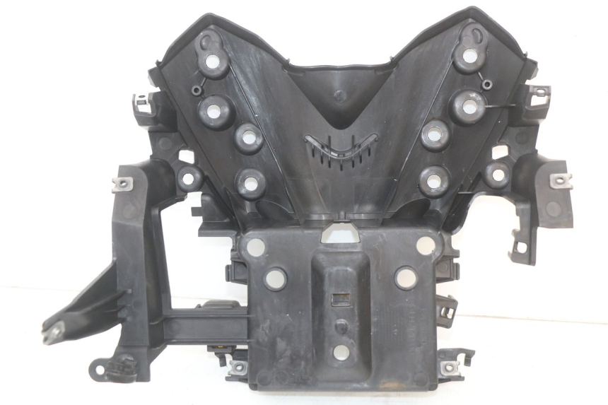 photo de BATTERIEFACH YAMAHA XMAX X-MAX ABS 125 (2017 - 2020) - Zoom auf Gebrauchszustand