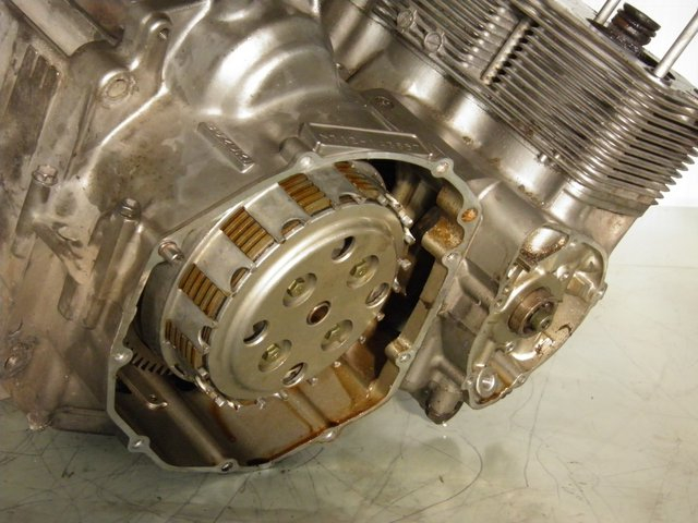photo de MOTORGEHÄUSE SUZUKI GSF N BANDIT 600 (1996 - 1999)