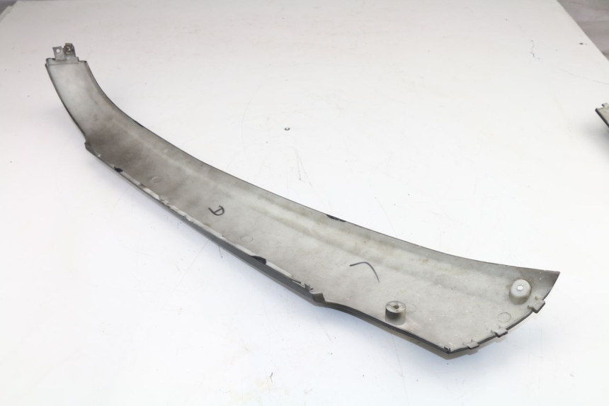 photo de UNTERBODEN HINTEN RECHTS FALCONBIKE F-125 125 (2007 - 2012)