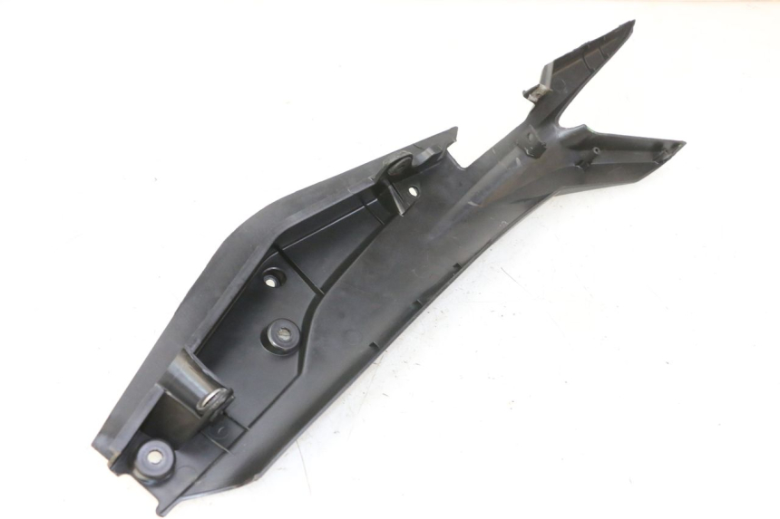 photo de UNTERBODEN HINTEN RECHTS STAHO FH 50 (2018 - 2019)