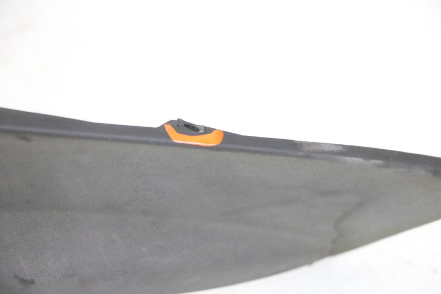 photo de UNTERBODEN HINTEN RECHTS PIAGGIO MP3 LT 300 (2010 - 2016)