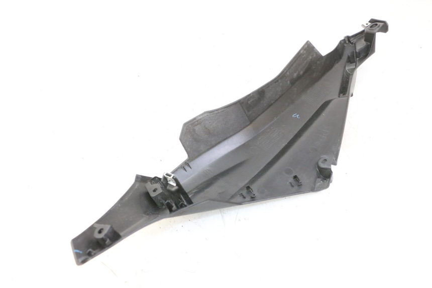 photo de UNTERBODEN HINTEN RECHTS YAMAHA XMAX X-MAX 125 (2021 - 2025)