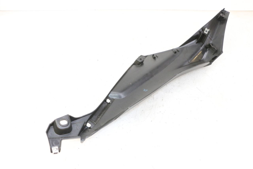 photo de UNTERBODEN HINTEN RECHTS YAMAHA XMAX X-MAX 125 (2021 - 2025)