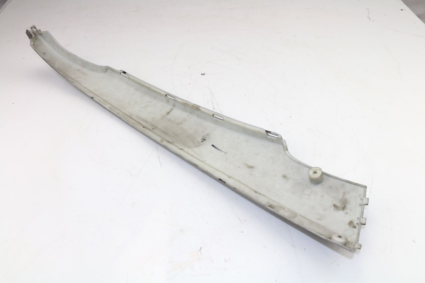 photo de UNTERBODEN HINTEN LINKS FALCONBIKE F-125 125 (2007 - 2012)