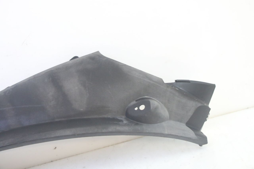 photo de UNTERBODEN HINTEN LINKS PIAGGIO MP3 RL 250 (2007 - 2010) - Zoom auf Gebrauchszustand