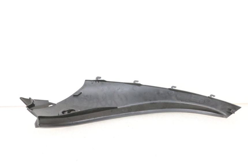 photo de UNTERBODEN HINTEN LINKS PIAGGIO MP3 RL 250 (2007 - 2010) - Zoom auf Gebrauchszustand