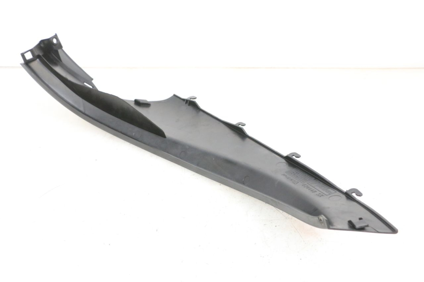 photo de UNTERBODEN HINTEN LINKS PIAGGIO MP3 RL 250 (2007 - 2010) - Oberflächenzustand und Material