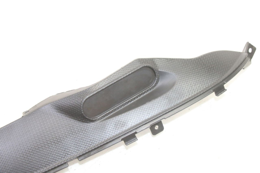 photo de UNTERBODEN HINTEN LINKS GILERA RUNNER SP 50 (2006 - 2008)