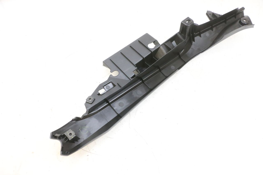 photo de UNTERBODEN HINTEN LINKS YAMAHA TRICITY 300 (2020 - 2024) - Alternative Perspektive