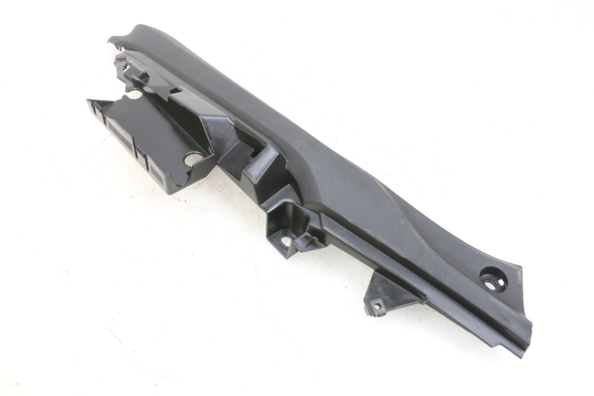 photo de UNTERBODEN HINTEN LINKS YAMAHA TRICITY 300 (2020 - 2024) - Technische Nahaufnahme