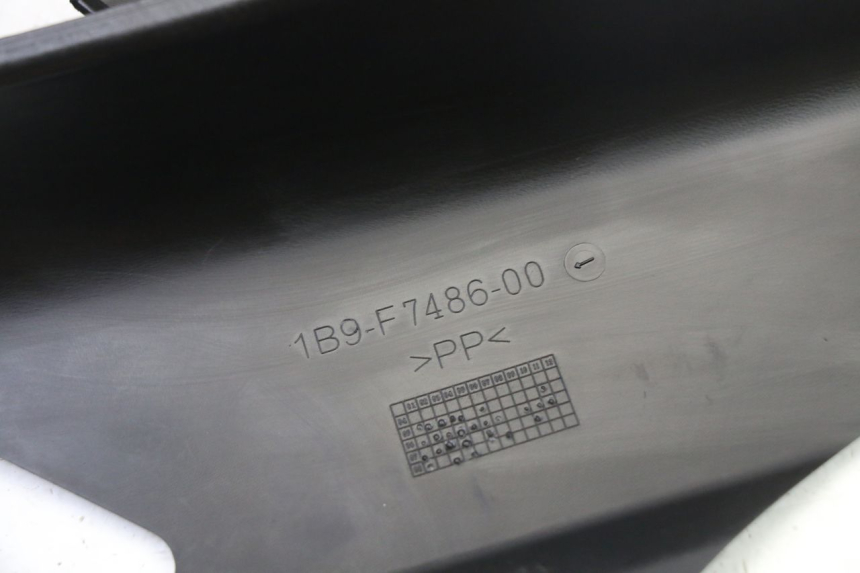 photo de UNTERBODEN HINTEN LINKS YAMAHA XMAX X-MAX 125 (2006 - 2009)