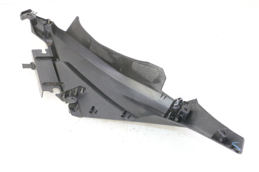 photo de UNTERBODEN HINTEN LINKS YAMAHA XMAX X-MAX 125 (2021 - 2025)