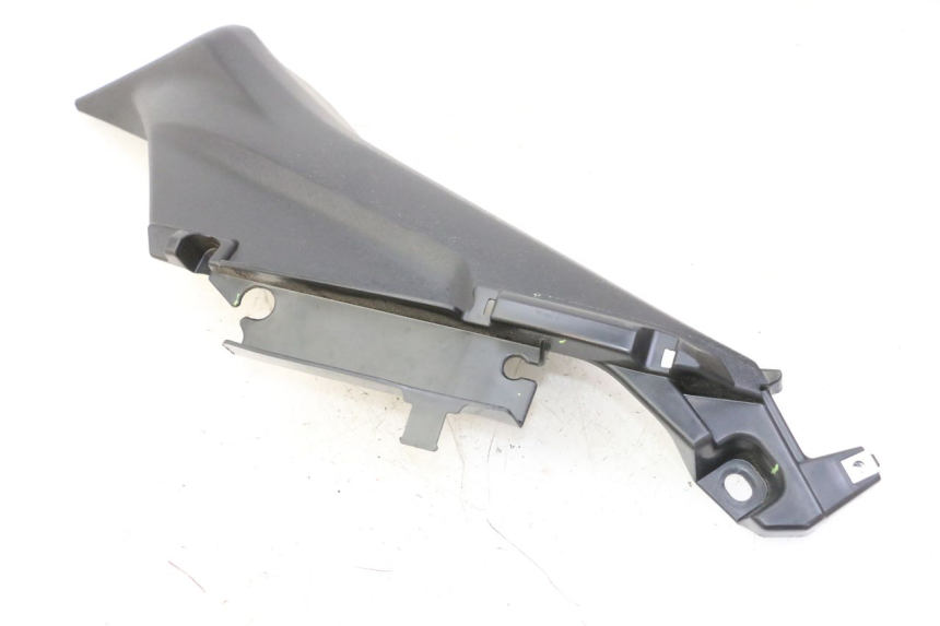 photo de UNTERBODEN HINTEN LINKS YAMAHA XMAX X-MAX 125 (2021 - 2025)