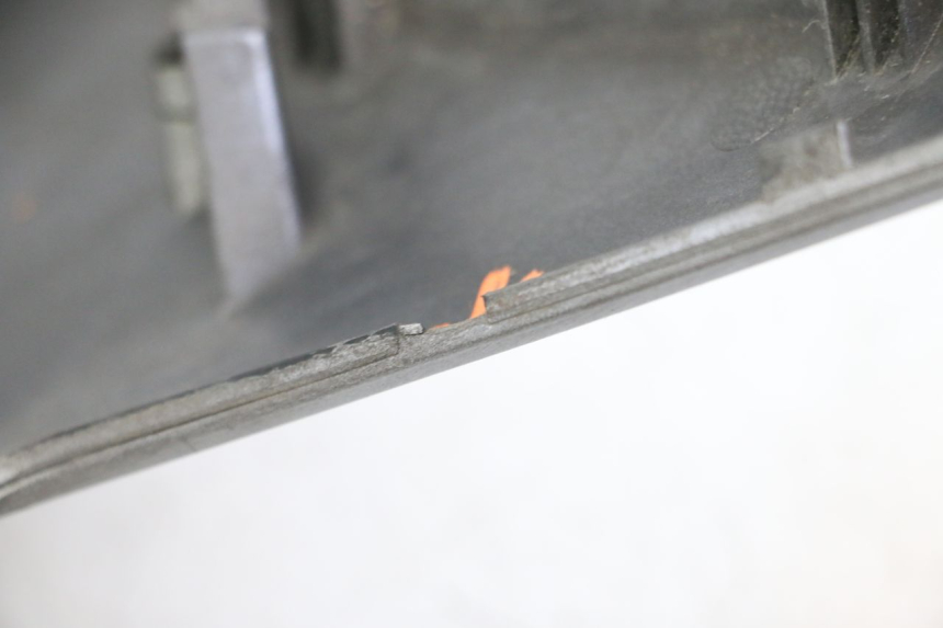 photo de UNTERBODEN RECHTS HONDA FORZA ABS 300 (2013 - 2019)