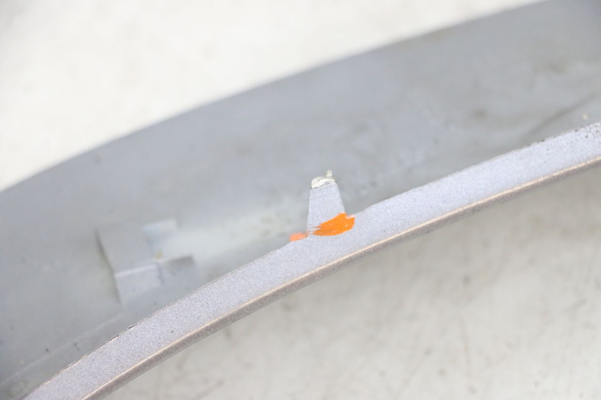 photo de UNTERBODEN RECHTS SYM GTS EVO 125 (2009 - 2013) - Geprüftes Gebrauchtteil