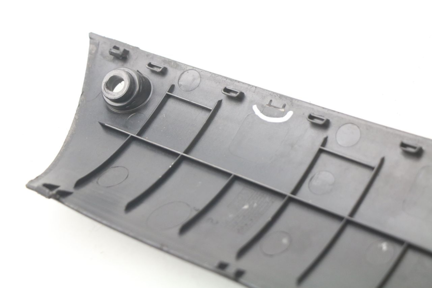 photo de RECHTER SEITENSCHWELLER PEUGEOT KISBEE 2T 50 (2010 - 2017)