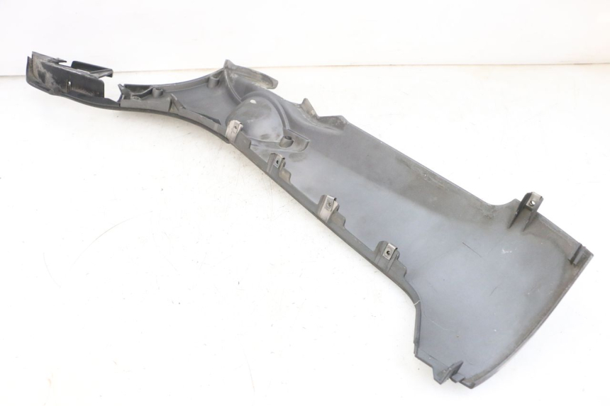 photo de UNTERBODEN RECHTS PIAGGIO MP3 500 (2016 - 2018) - Detailansicht des Bauteils