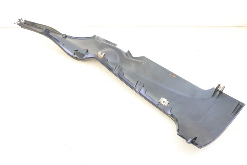 photo de UNTERBODEN RECHTS PIAGGIO MP3 RL 250 (2007 - 2010) - Technische Nahaufnahme