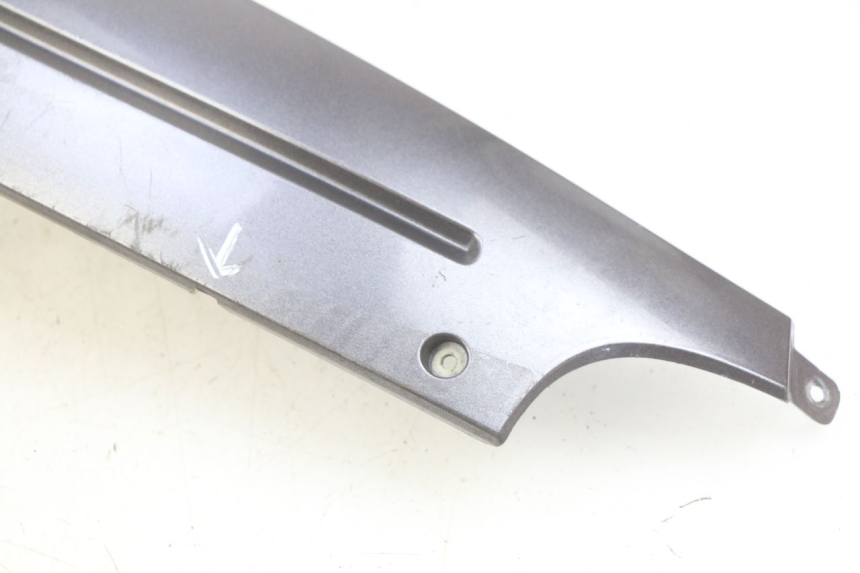 photo de RECHTER SEITENSCHWELLER PEUGEOT V-CLIC VCLIC 50 (2007 - 2013) - Detailansicht des Bauteils