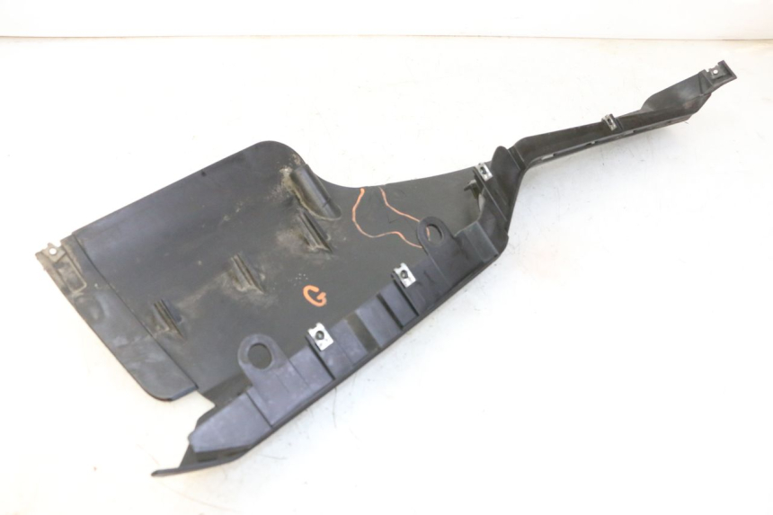 photo de UNTERBODEN LINKS QUADRO 4 4D 350 (2015 - 2018)