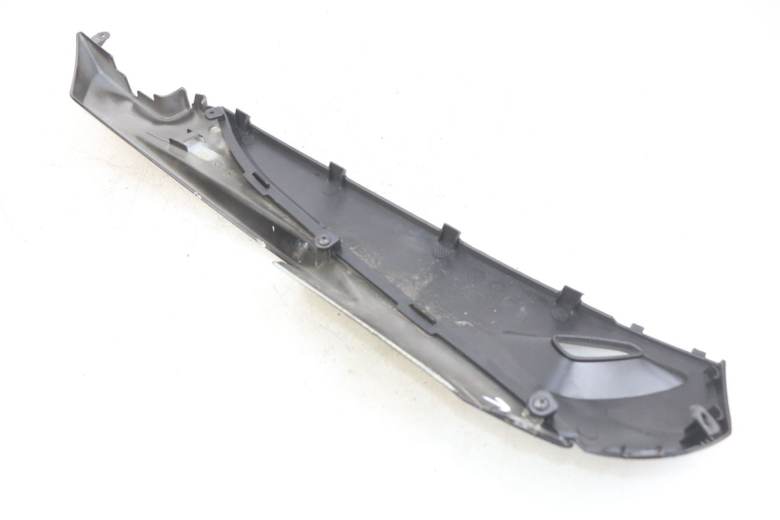 photo de LINKER UNTERE SEITENVERKLEIDUNG KYMCO AGILITY 16+ 4T 50 (2018 - 2023)