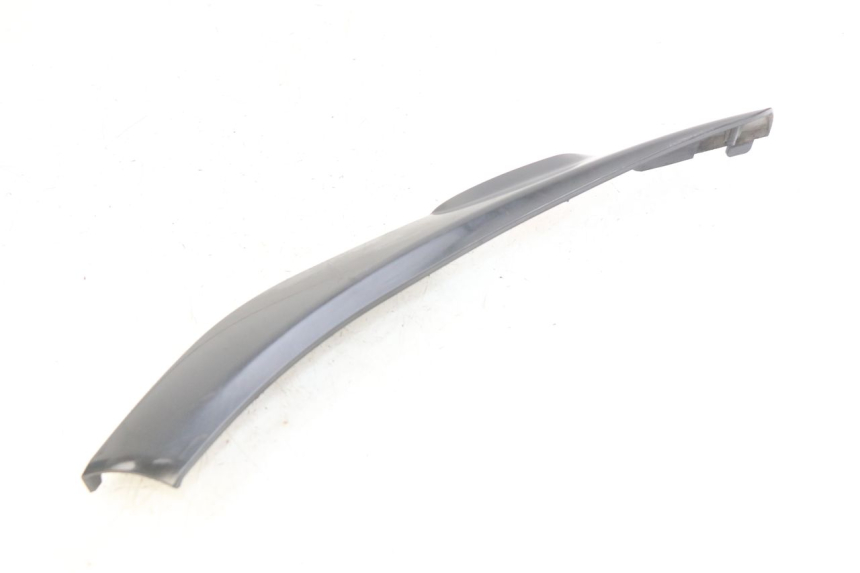 photo de LINKER UNTERE SEITENVERKLEIDUNG PIAGGIO BEVERLY 125 (2010 - 2015)
