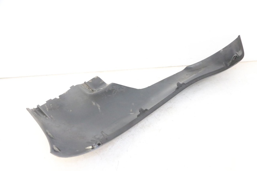 photo de LINKER UNTERE SEITENVERKLEIDUNG PEUGEOT ELYSTAR 50 (2002 - 2014)