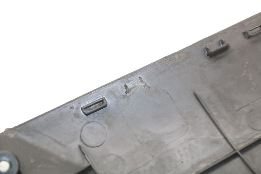 photo de LINKER UNTERE SEITENVERKLEIDUNG PEUGEOT KISBEE 2T 50 (2018 - 2022)