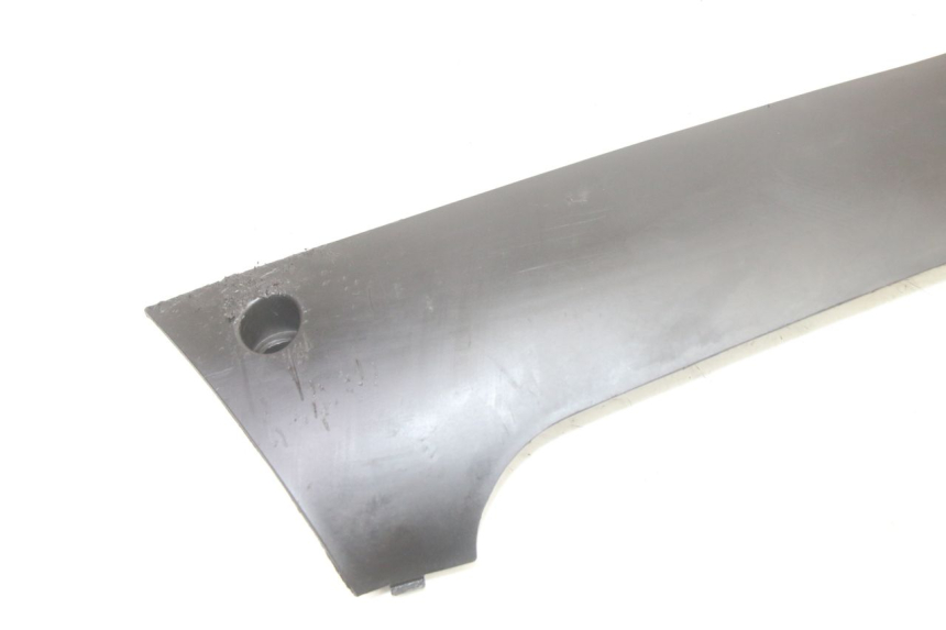 photo de LINKER UNTERE SEITENVERKLEIDUNG PEUGEOT KISBEE 2T 50 (2010 - 2017)
