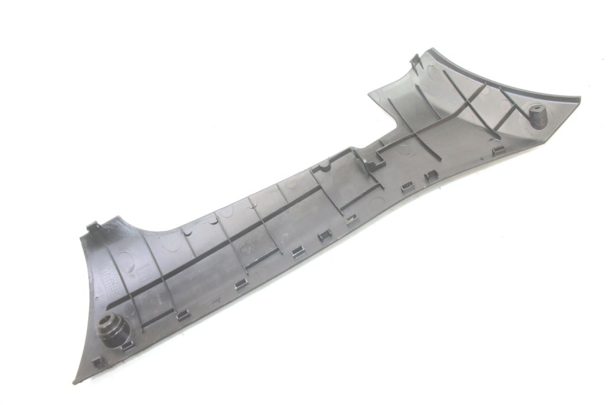 photo de LINKER UNTERE SEITENVERKLEIDUNG PEUGEOT KISBEE 2T 50 (2010 - 2017)
