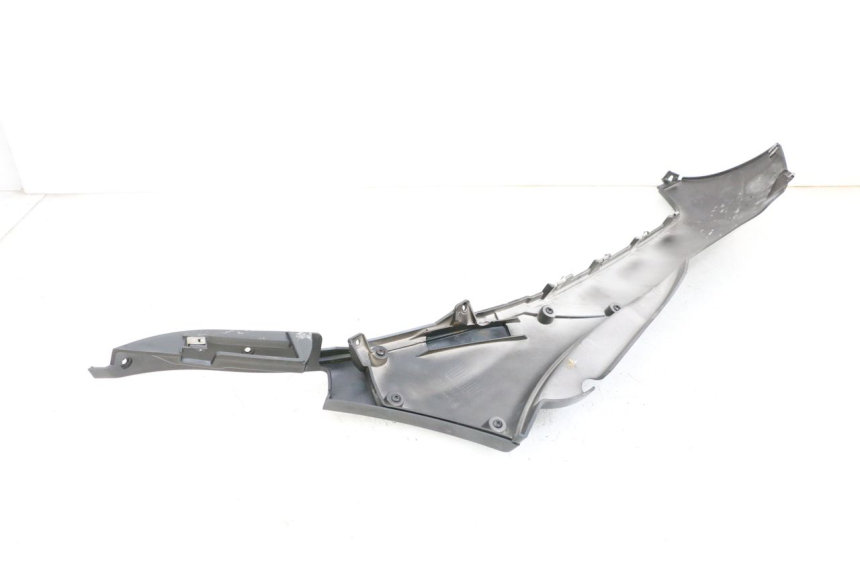 photo de UNTERBODEN LINKS PIAGGIO MP3 HPE 350 (2018 - 2020) - Details der Befestigungspunkte