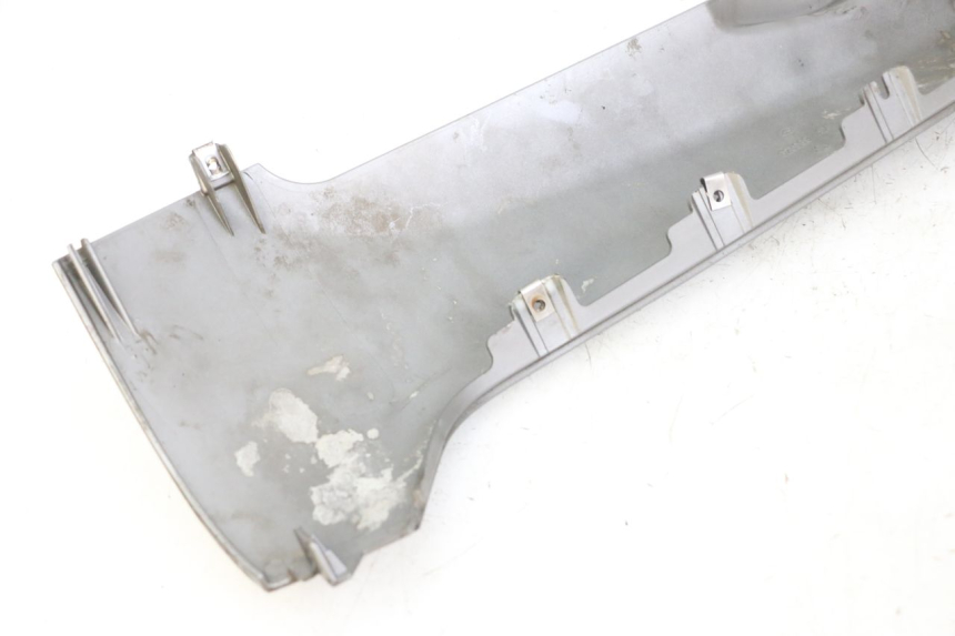 photo de LINKER UNTERE SEITENVERKLEIDUNG PIAGGIO MP3 LT 300 (2010 - 2016)
