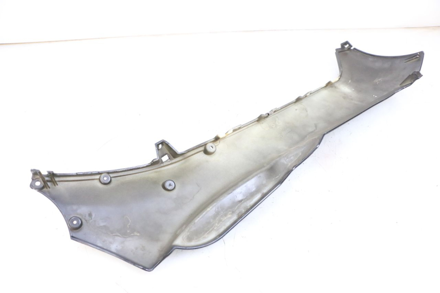 photo de LINKER UNTERE SEITENVERKLEIDUNG PIAGGIO MP3 125 (2006 - 2014)