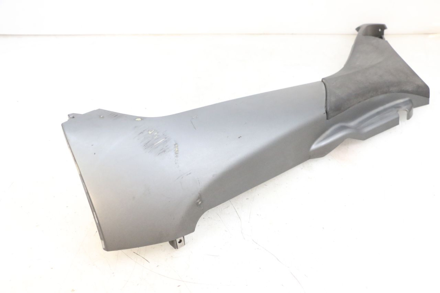 photo de UNTERBODEN LINKS PIAGGIO MP3 500 (2016 - 2018) - Oberflächenzustand und Material