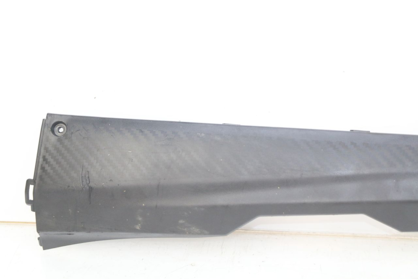 photo de LINKER UNTERE SCHWELLER SYM ORBIT III 3 4T 50 (2018 - 2021)