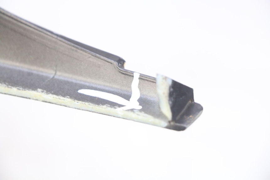 photo de LINKER UNTERE SEITENVERKLEIDUNG PEUGEOT CITYSTAR 125 (2011 - 2017)